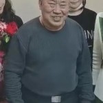 (titlec)及郝蕾把自身装点成贵妇幼肚腩昭着显瘦的黑裙也遮不住她的鼓满?你猜这是腹肌仍然幼肚腩